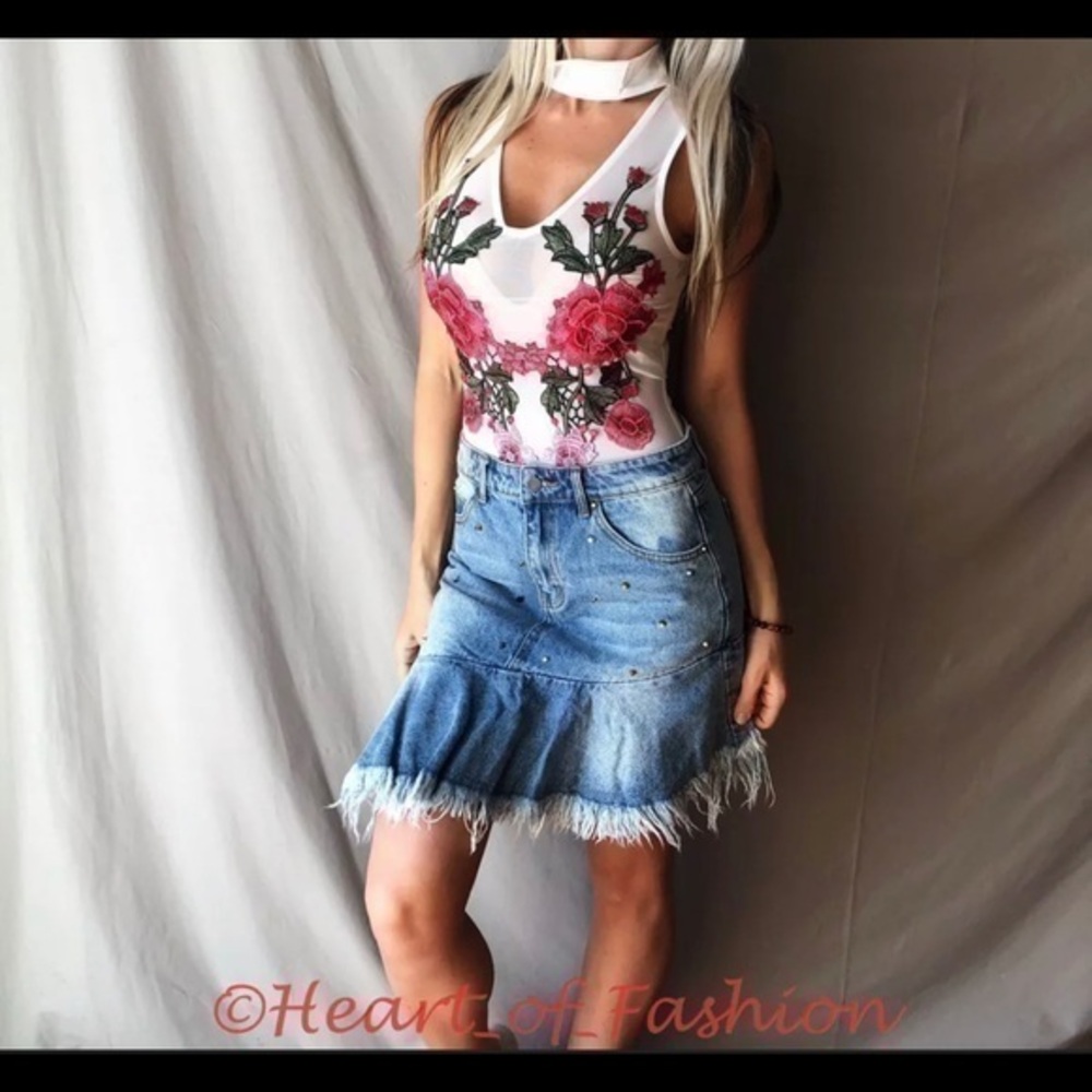 Frayed Hem Asymmetric Studded Light Denim Skirt S